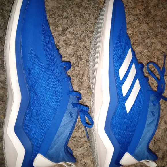 Men's Adidas Athletic shoe - Picture 4 of 8